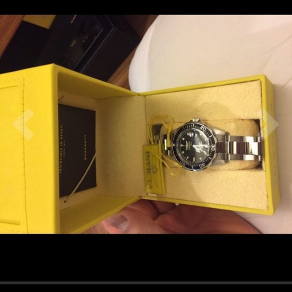 Invicta Men NWT Invicta Brand Stainless Steel Pro Diver Watch